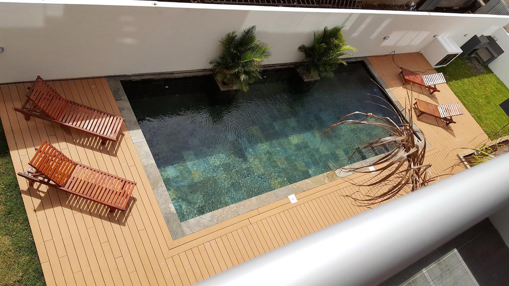 Flic En Flac Beach Penthouse Exterior foto